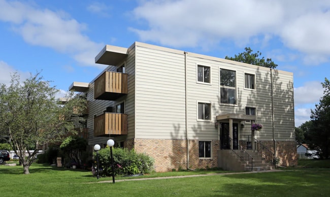 Photo - Forest Lake NorthShore Apartments LLC (1167) Unit 202