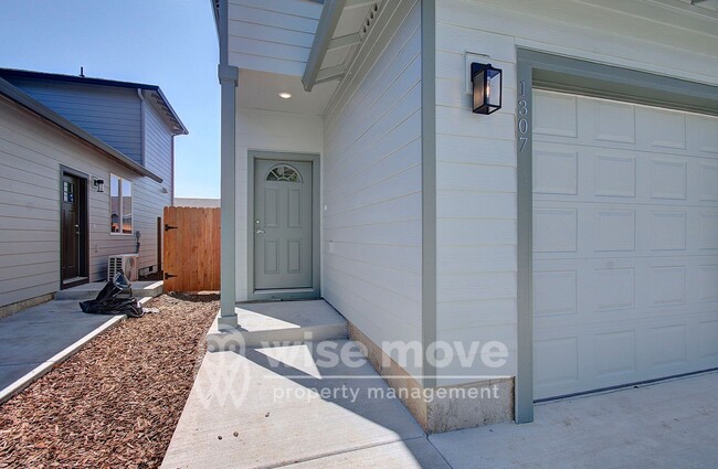 Photo - Garrison Square 3 bedroom- Brand New!