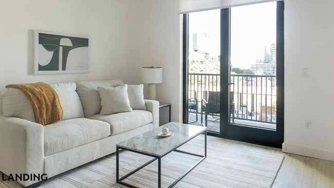 Building Photo - 1007 S Mint St Unit 717