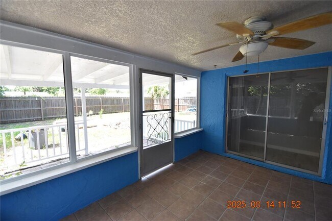 Photo - 8522 Longboat Ln House