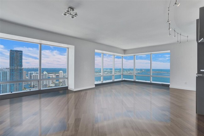 Photo - 1425 Brickell Ave Condo Unit 62E
