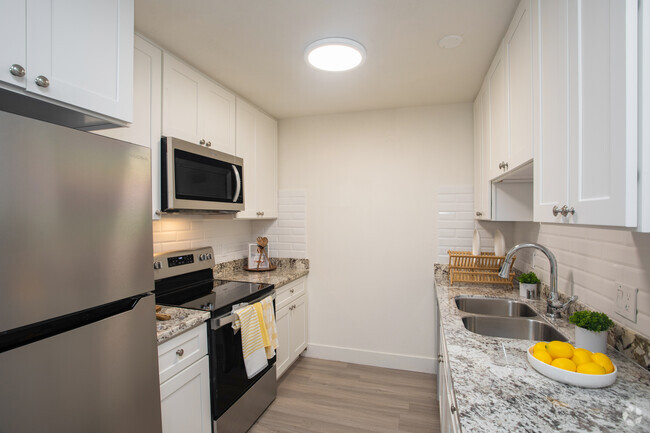 Interior Photo - Bella Vista on Bancroft Rental