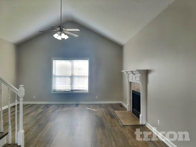 Photo - 629 Wolfchase Dr
