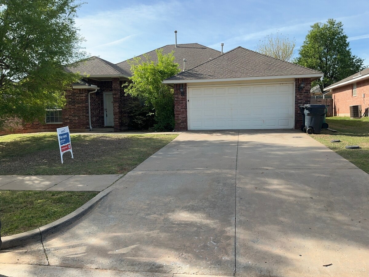 Photo - 8200 NW 83rd Pl