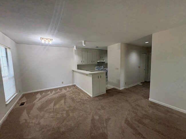 3430 33rd Ave