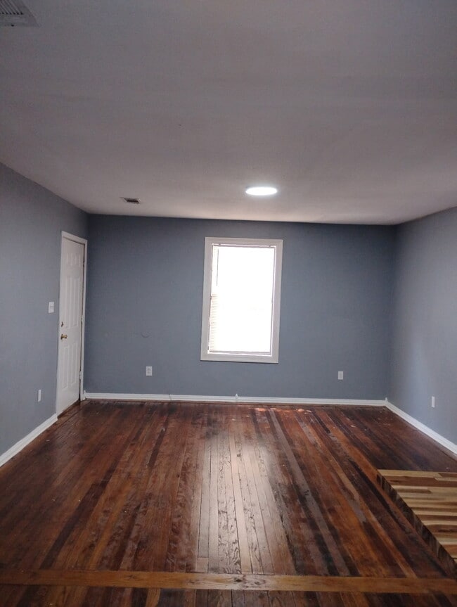 Photo - 321 N 18th Ave