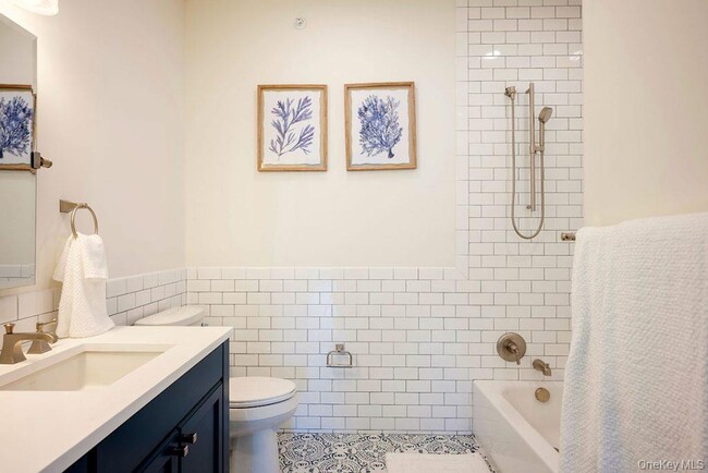 Photo - 71 New St Unit 205