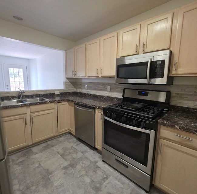 8114 Chester Pkwy