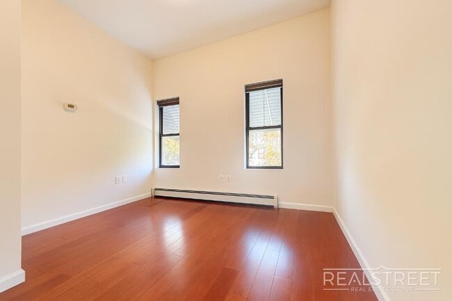 Photo - Lovely 3 Bed in Bed Stuy! Unit 2