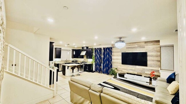 Photo - 2617 Alliston Loop