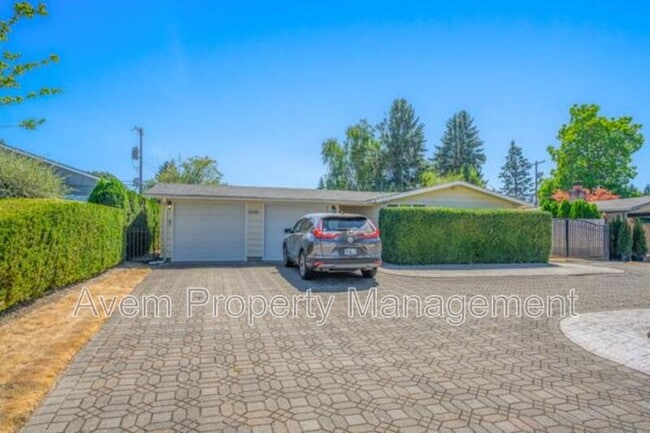 Building Photo - 13688 NW Mill Creek Dr