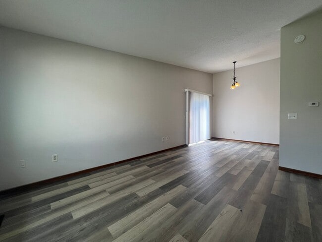 Photo - Spacious 2-Bed, 1-Bath Townhome with a Gar... Unit A1928-A