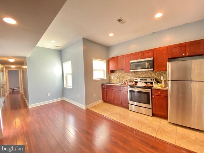 Photo - 1419 N 17th St Apartment Unit C