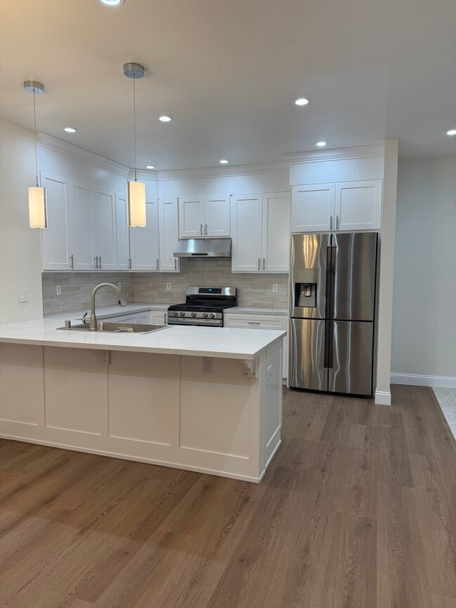 Building Photo - 8747 Ranchito Ave Rental