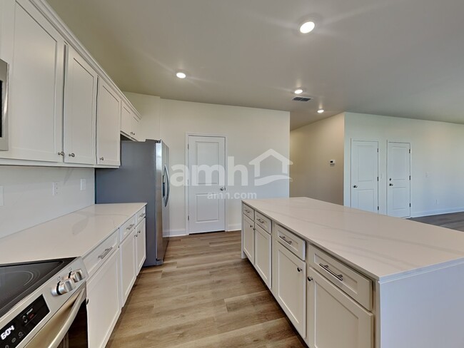 Photo - 3672 Creek View Cir