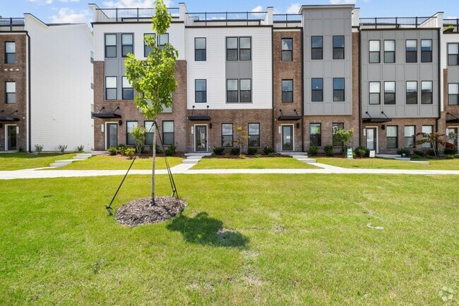 Building Photo - 2910 Kempthorne Rd Rental