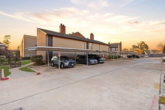 Photo - 12905 Woodforest Blvd Unit 711