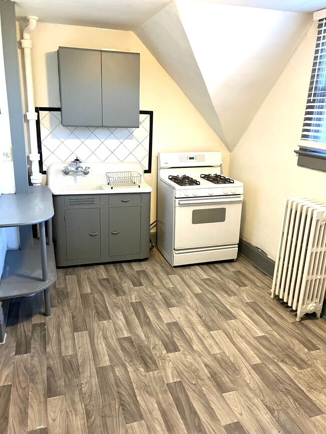 Building Photo - 1401 E Richwoods Blvd Unit 3
