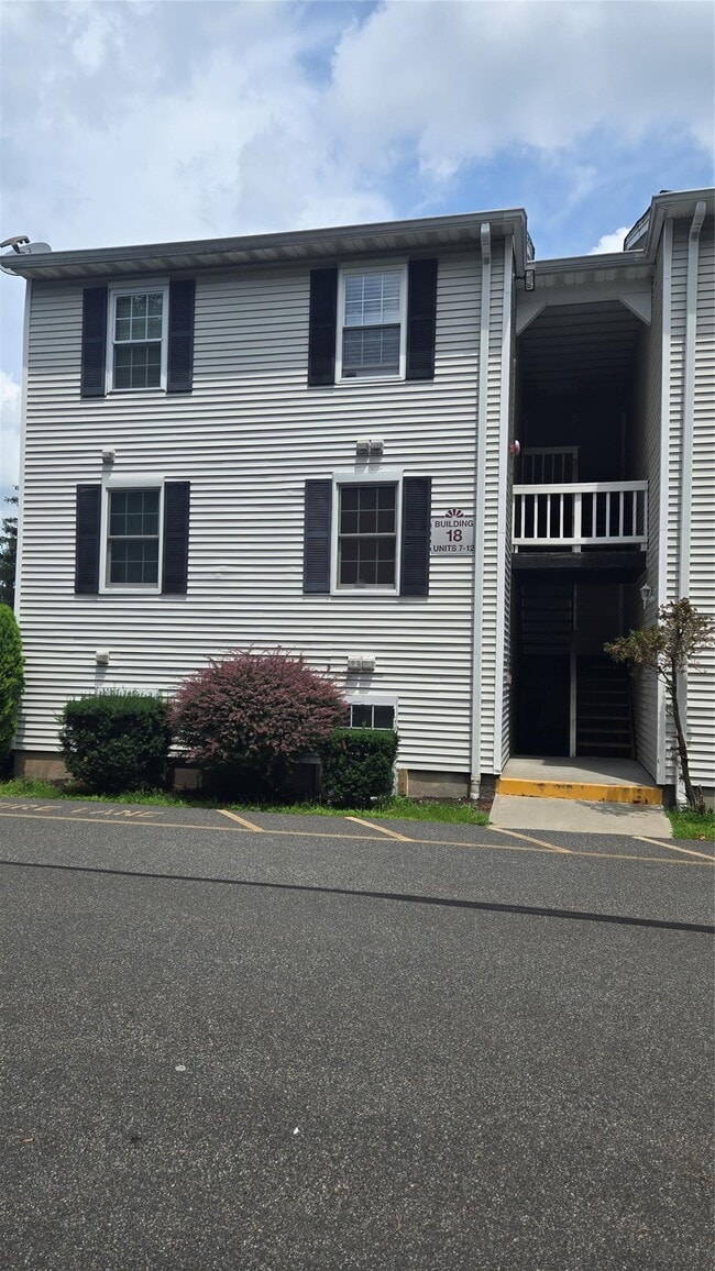 Photo - 18 Lexington Hills Rd Condo Unit 8