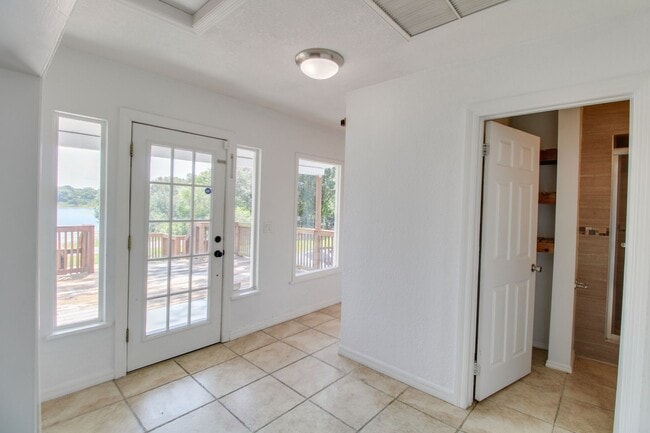 Photo - 8875 Lake Florence Blvd