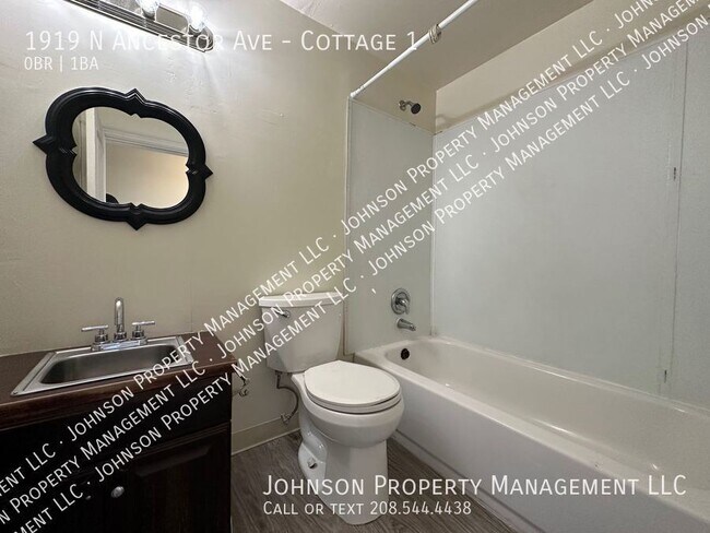 1919 N Ancestor Ave Unit Cottage 1