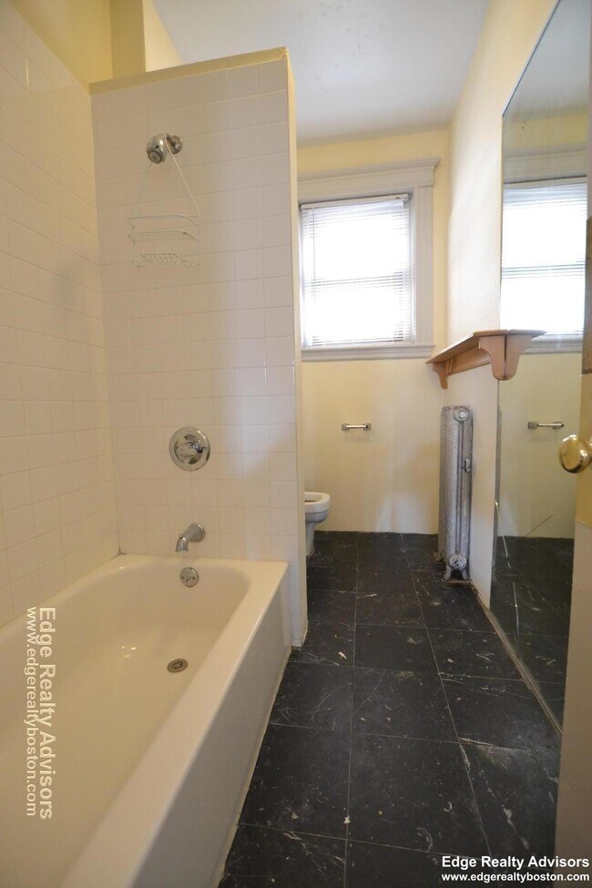 Photo - 41 Orkney Rd Unit 1