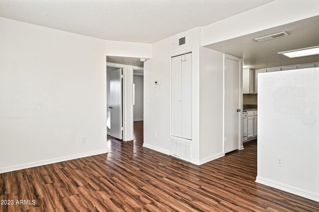 Photo - 436 W Clark St Unit 201