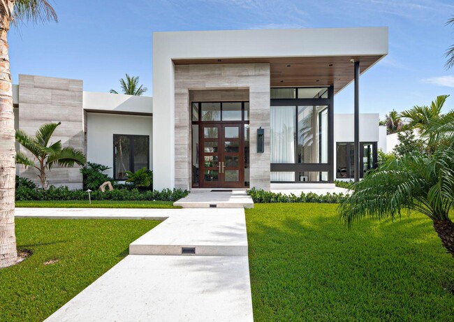 Photo - 135 Churchill Rd