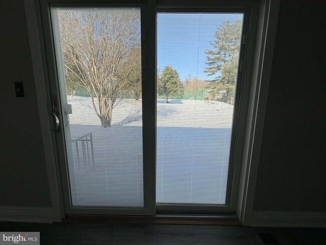 Photo - 111 Eastford Ct