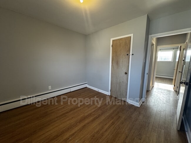 Photo - 164 Westmount St