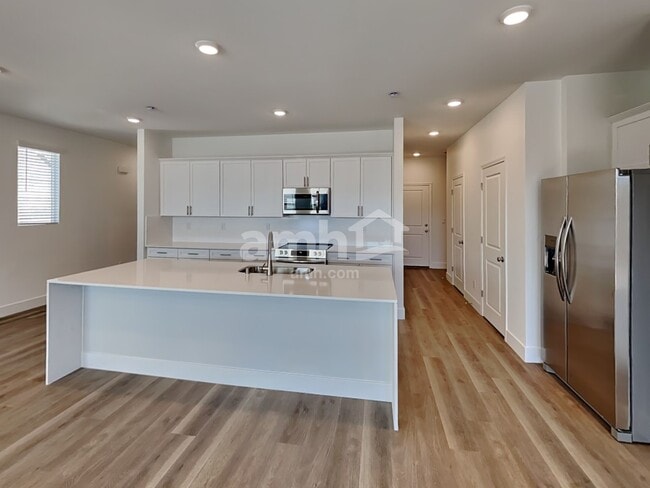 Photo - 5873 Iron Iss St