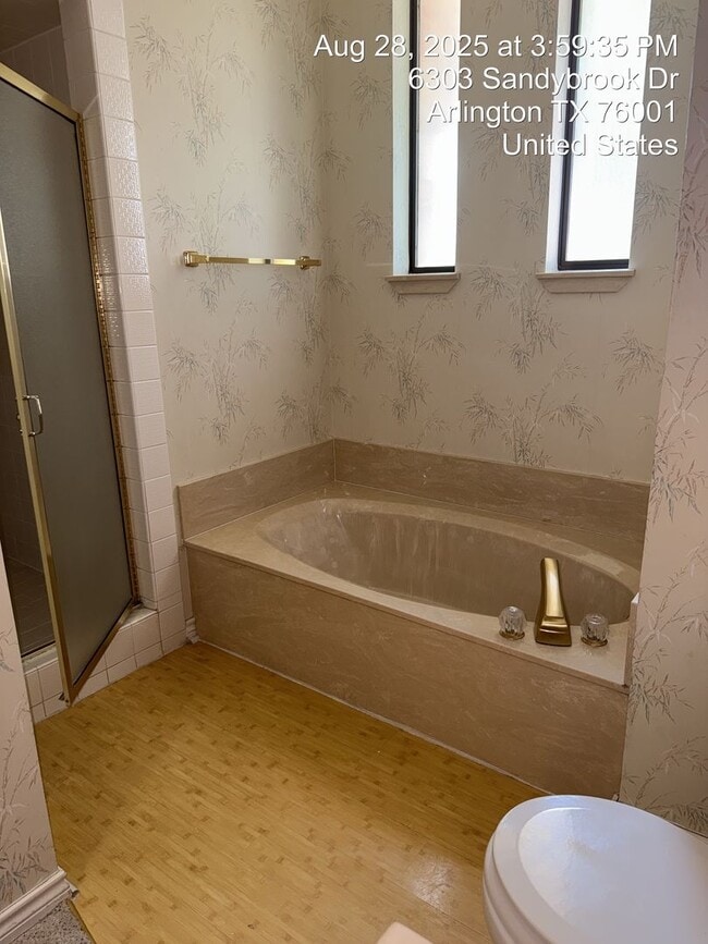 Photo - 6303 Sandybrook Dr