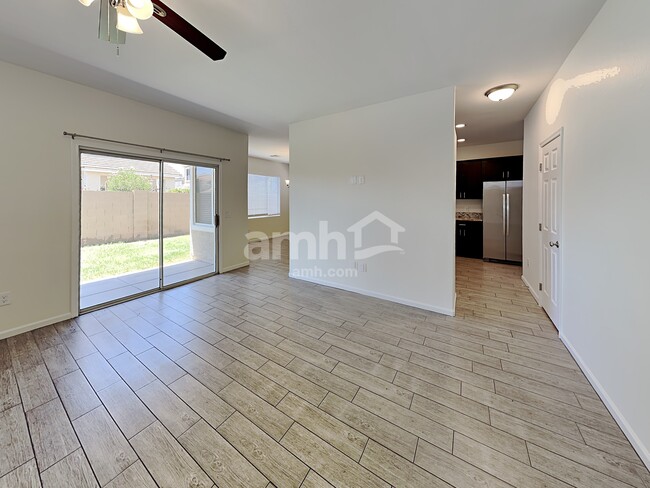 Photo - 8745 E Lindner Ave