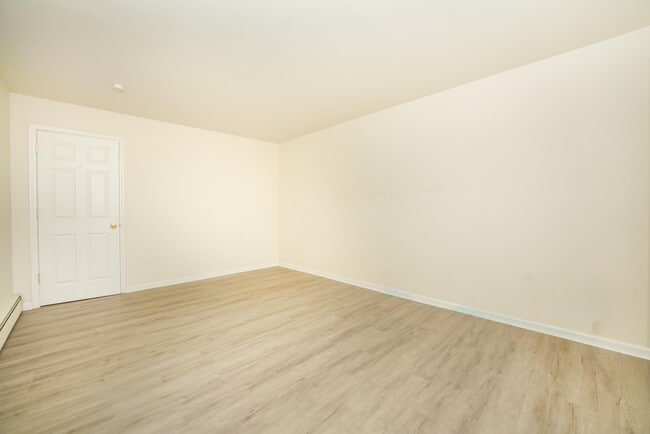 Photo - 1 River Rd Unit 3G