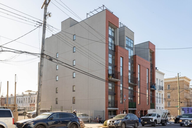 Photo - Greenpoint 282