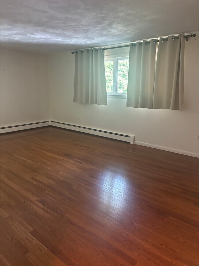 99 Porter St