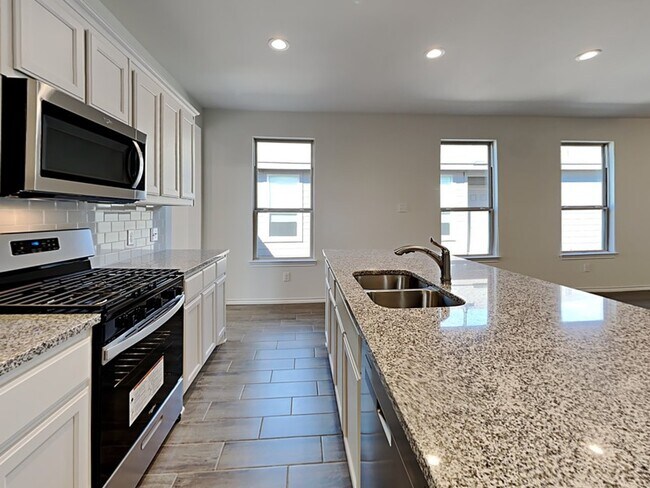 Photo - 1629 Briar Hunt Dr