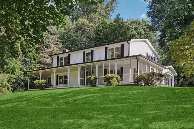 Building Photo - 5 Timothy Ln