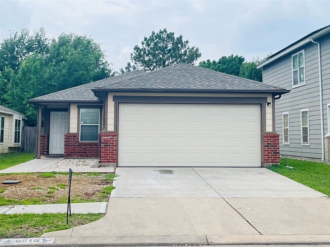 Photo - 8510 Village Hollow Ln