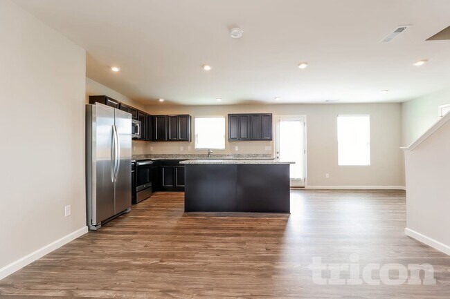 Photo - 2013 Westchester Dr