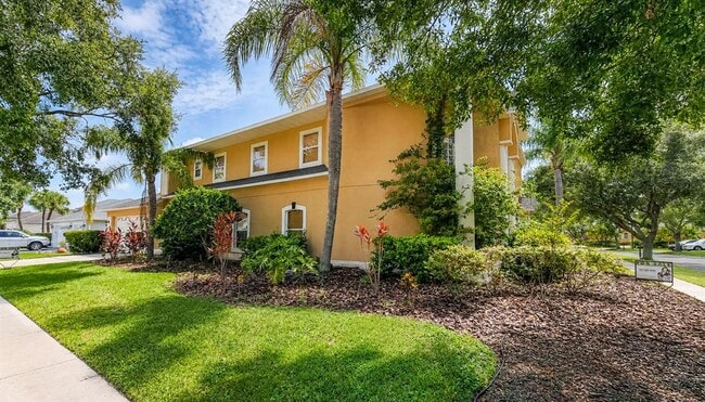 Photo - 357 Fairway Pointe Cir