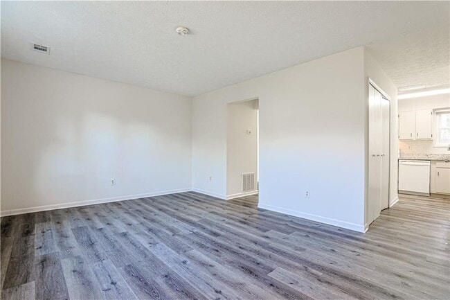 Photo - 732 S Candler St