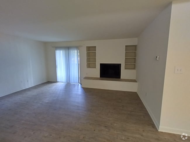 Building Photo - 600 Reusens Rd Rental