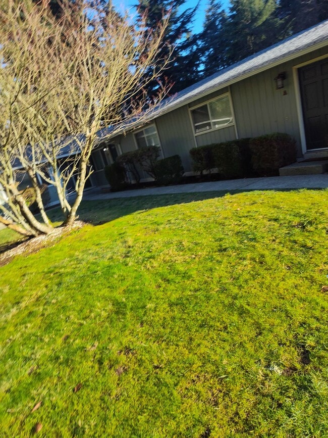 Photo - 811 43rd Ave SW