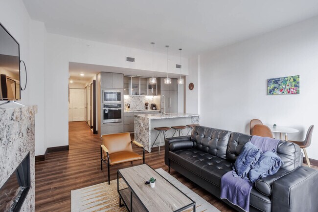 Photo - 9-JAN-JAN E 4th St Unidad ID1221039P