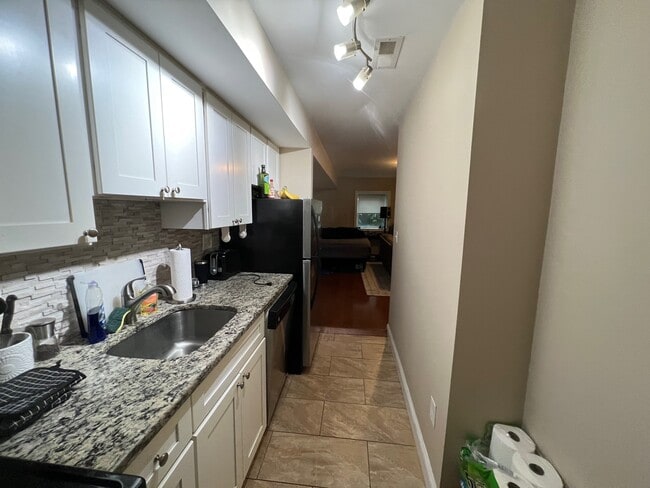 Photo - 53 Chelsea St Unidad 3B