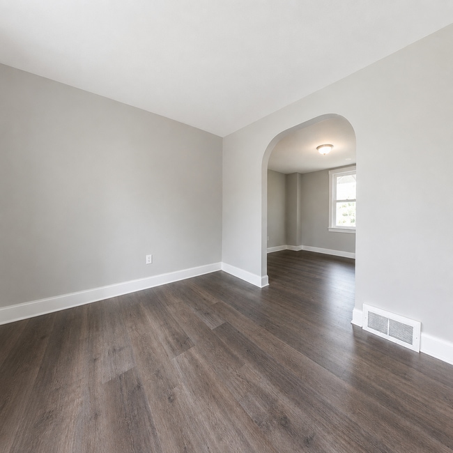 Photo - 1526 Methyl St