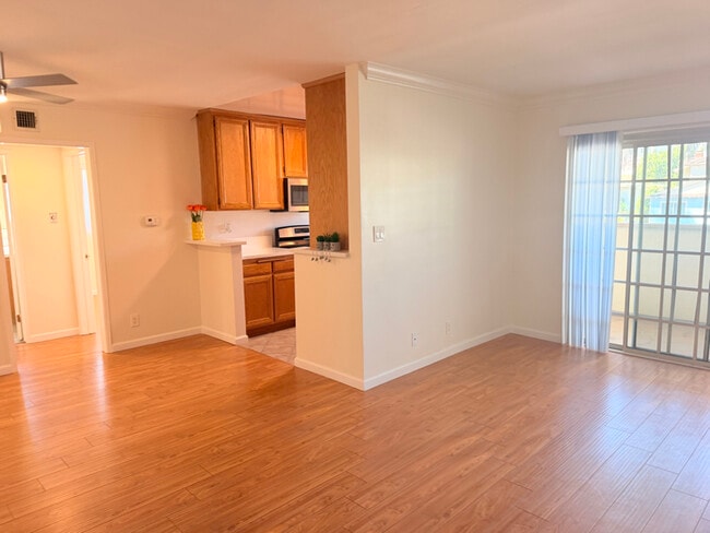 Photo - 8306 W Manchester Ave Unidad 14