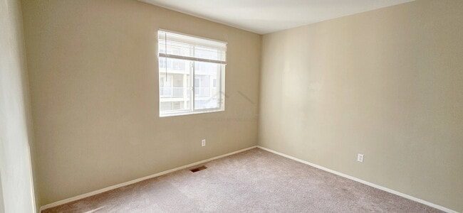Photo - 156 Saber Way