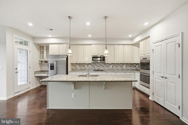 Photo - 3634 Briarwood Dr